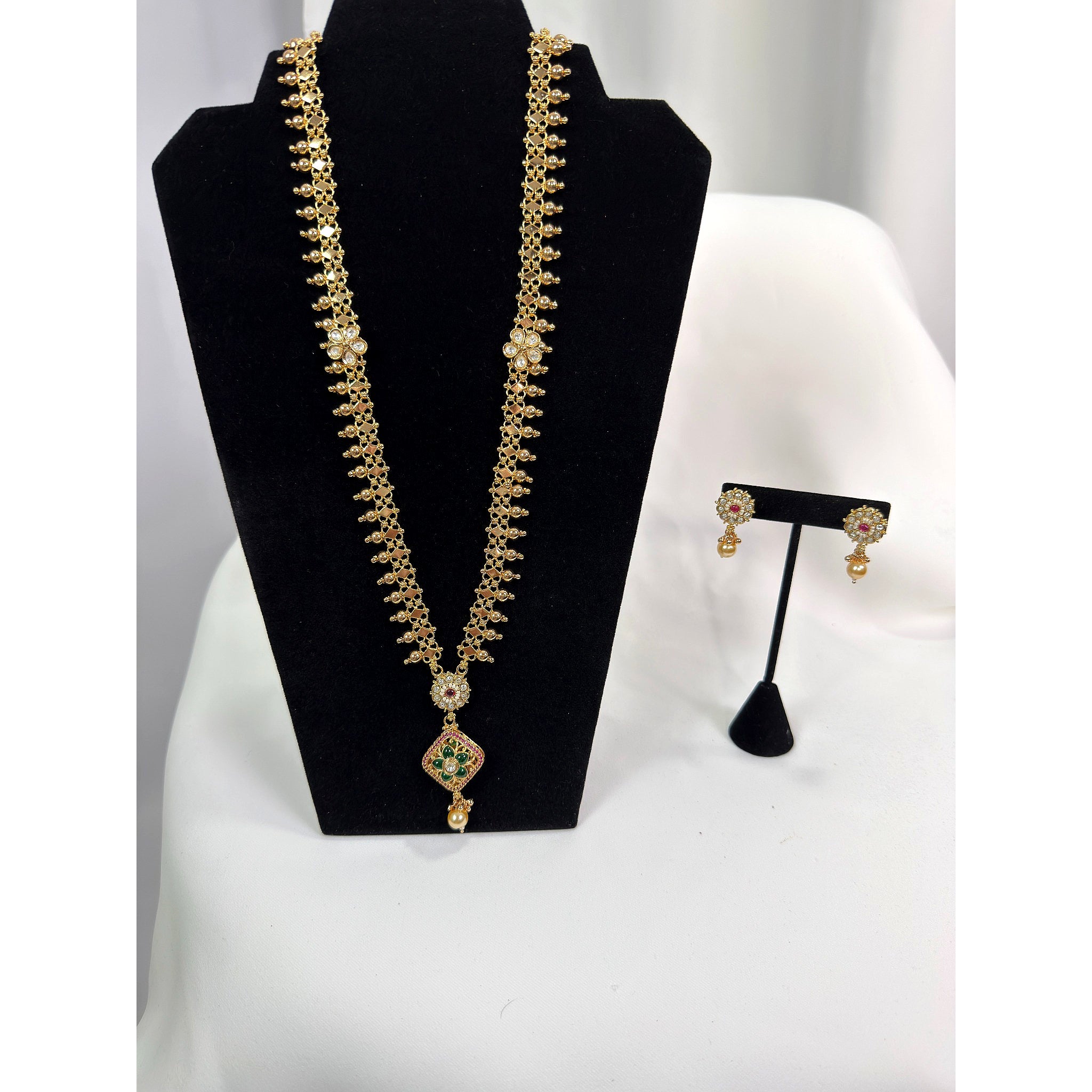 Elegant Long Gold Necklace Set with Floral Pendant & Matching Drop Earrings