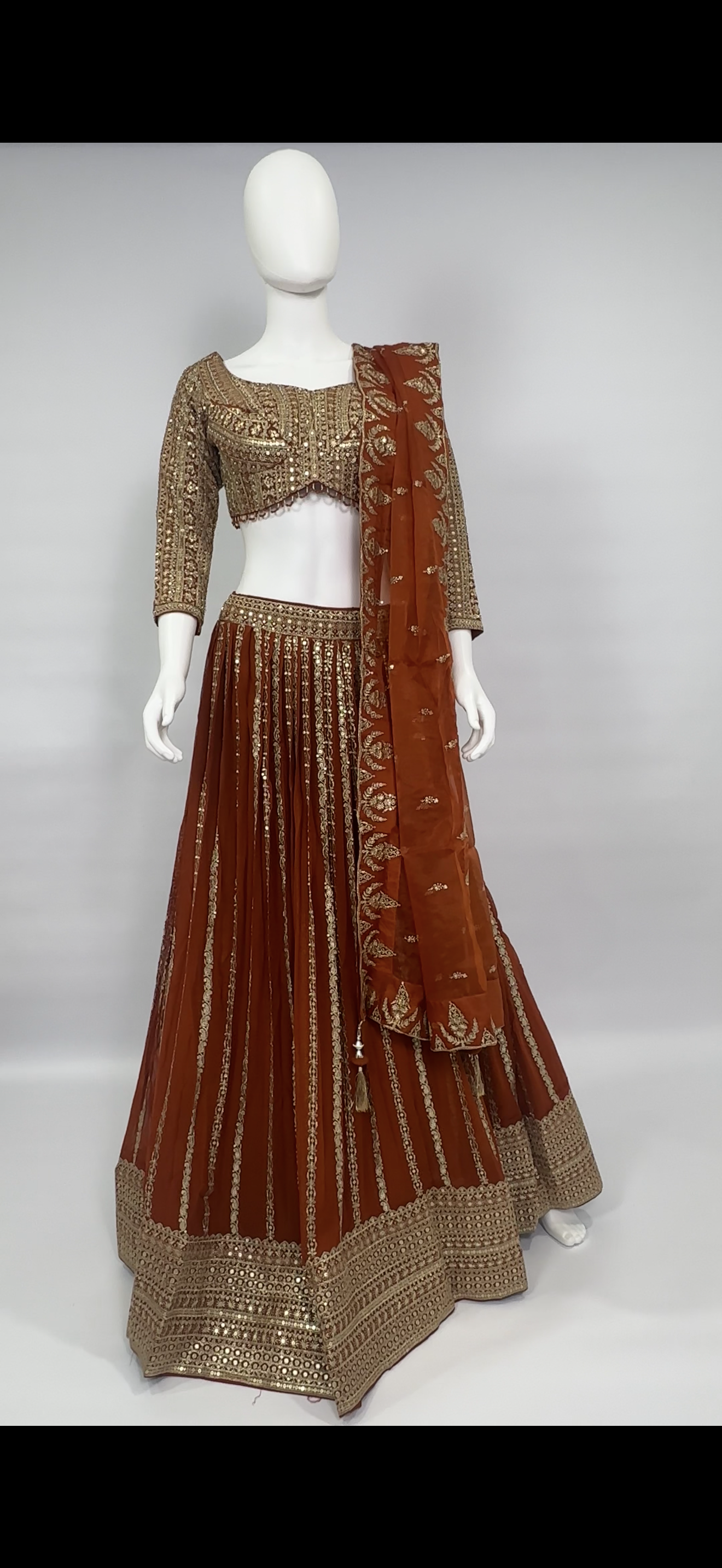 Engagement Lehengas