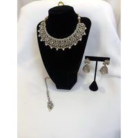 Classic Pearl Kundan Bridal Necklace Set with Jhumka Earrings & Maang Tikka