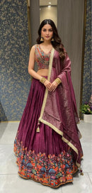Lehenga Choli Madhuban